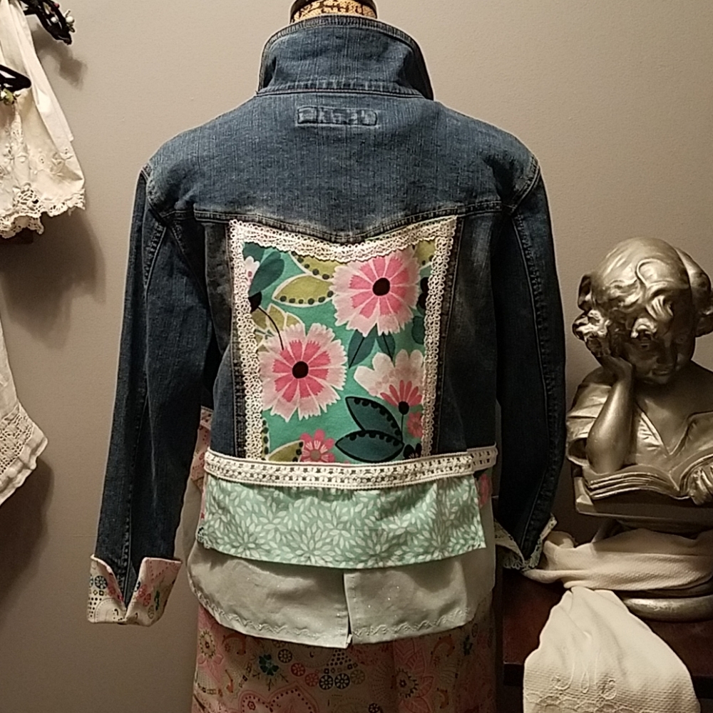 Redesigned denim jacket - Picture 6 of 7
